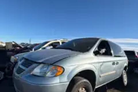 Photo of 2005 Dodge Caravan