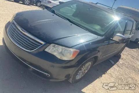 Photo of 2013 Chrysler Town & Country