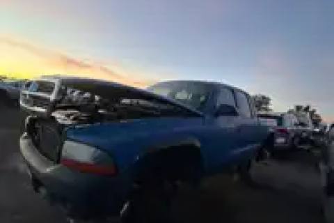 Photo of 2004 Dodge Dakota