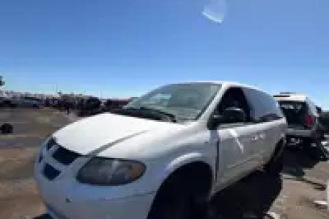 Photo of 2003 Dodge Caravan