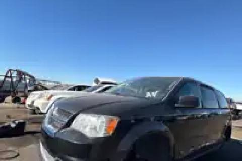 Photo of 2015 Dodge Caravan