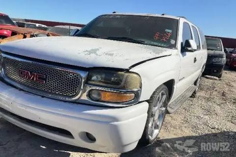 Photo of 2003 GMC Yukon XL