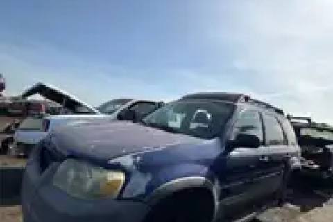 Photo of 2005 Ford Escape