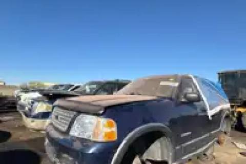 Photo of 2004 Ford Explorer
