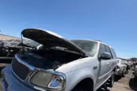 Photo of 1998 Ford Expedition