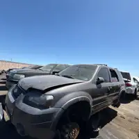 Photo of 2005 Ford Escape