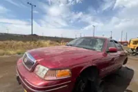Photo of 2002 Ford Crown Victoria
