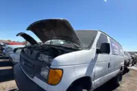 Photo of 2006 Ford Ford E150 Van