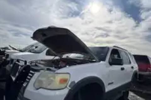 Photo of 2006 Ford Explorer