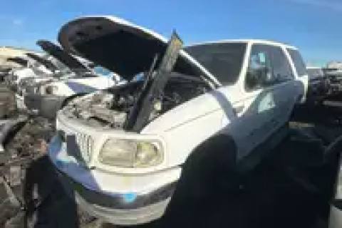 Photo of 1999 Ford Expedition