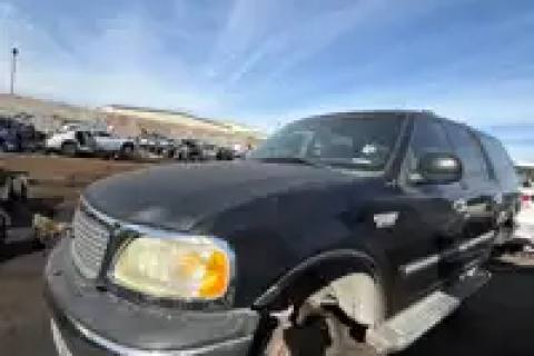 Photo of 2002 Ford Expedition