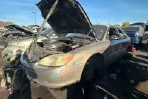 Photo of 2002 Ford Taurus
