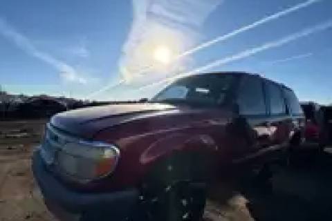 Photo of 1996 Ford Explorer