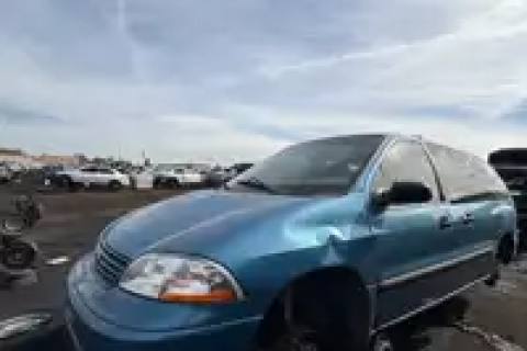Photo of 2003 Ford Windstar