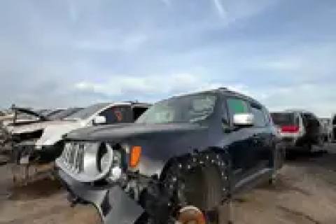 Photo of 2015 Jeep Renegade