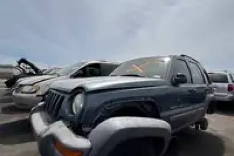 Photo of 2002 Jeep Liberty