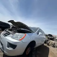 Photo of 2008 Kia Rondo
