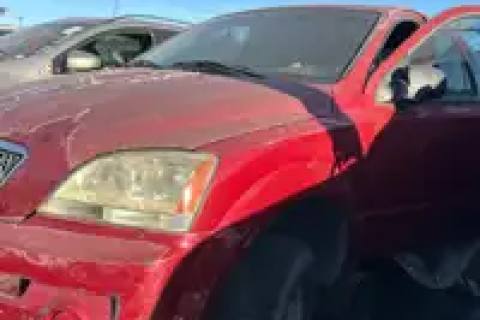Photo of 2004 Kia Sorento