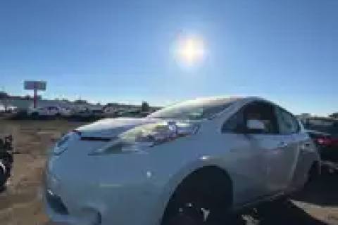 Photo of 2011 Nissan Leaf