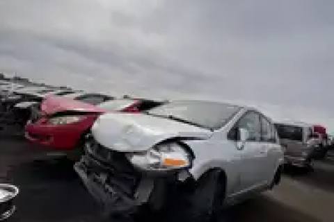 Photo of 2010 Nissan Versa
