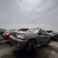 Photo of 2001 Nissan Pathfinder