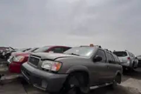 Photo of 2001 Nissan Pathfinder