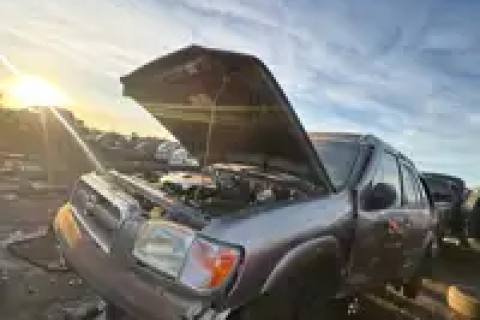 Photo of 2003 Nissan Pathfinder