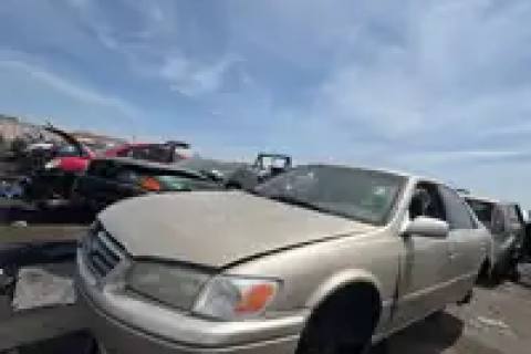 Photo of 2000 Toyota Camry