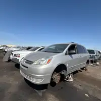 Photo of 2005 Toyota Sienna