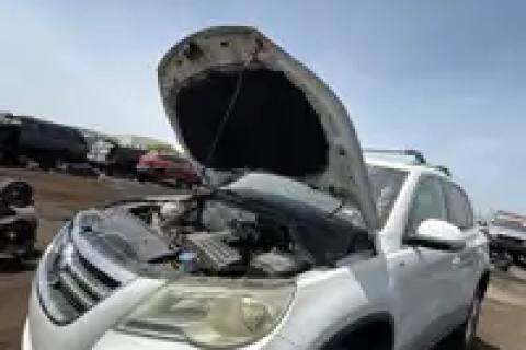 Photo of 2010 Volkswagen Tiguan