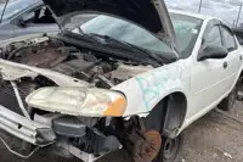 Photo of 2004 Dodge Stratus