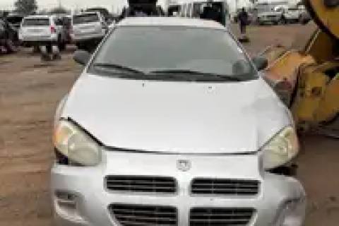 Photo of 2002 Dodge Stratus