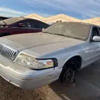 Photo of 2003 Ford Crown Victoria