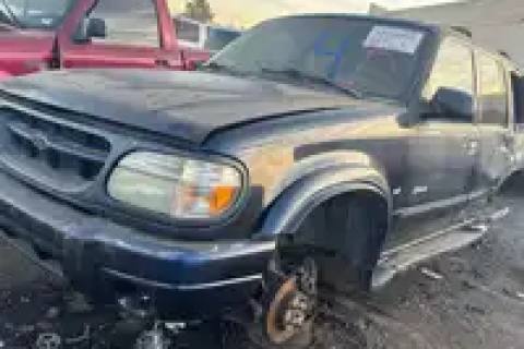 Photo of 2000 Ford Explorer