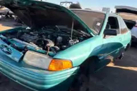 Photo of 1995 Ford Escort