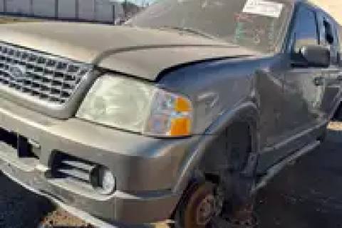 Photo of 2003 Ford Explorer