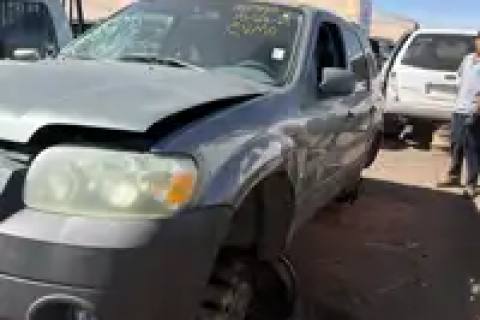 Photo of 2006 Ford Escape