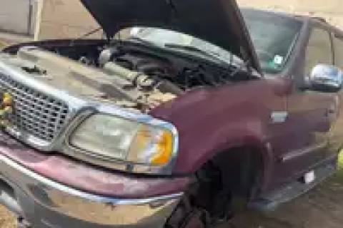 Photo of 1999 Ford Expedition