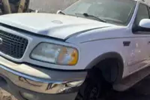 Photo of 2000 Ford Expedition