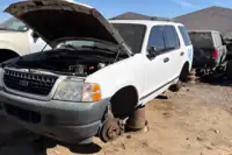 Photo of 2005 Ford Explorer