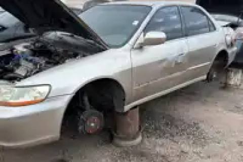 Photo of 2000 Honda Accord