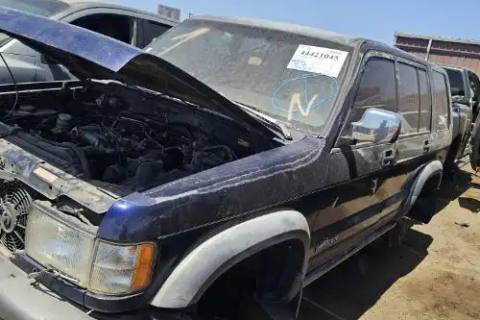 Photo of 1996 Isuzu Isuzu Trooper