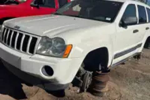 Photo of 2005 Jeep Grand Cherokee
