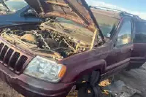 Photo of 2000 Jeep Grand Cherokee
