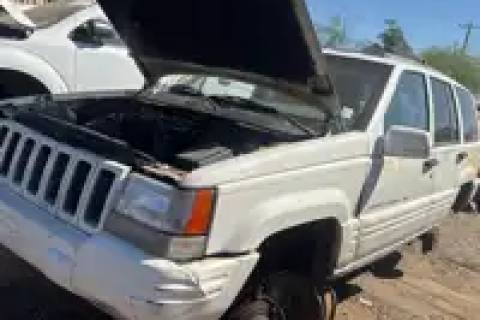 Photo of 1997 Jeep Grand Cherokee