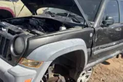 Photo of 2005 Jeep Liberty