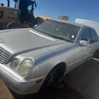Photo of 2001 Mercedes-Benz Mercedes E-Class