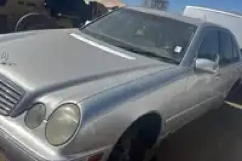 Photo of 2001 Mercedes-Benz Mercedes E-Class