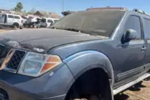 Photo of 2005 Nissan Pathfinder