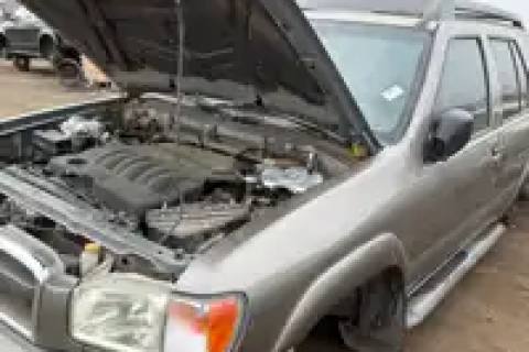 Photo of 2002 Nissan Pathfinder